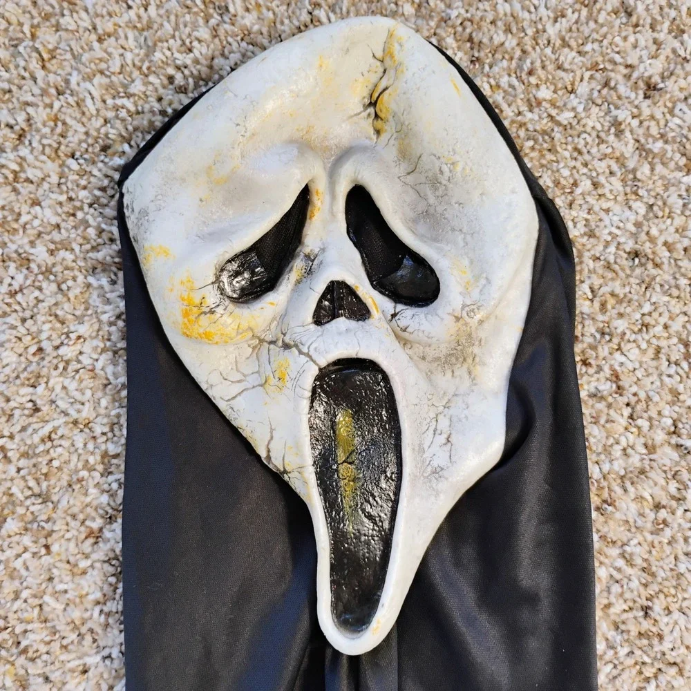 Scream 4 April/June 2010 Ghost Face Mask Zombie EU Fun World Scream 4‎ Rare Tag